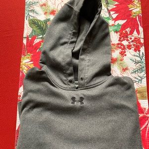 Men's size M Under Armour Hoodie